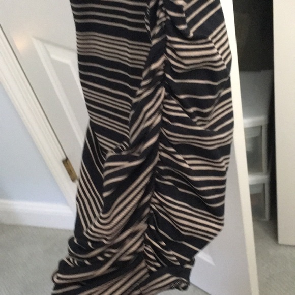 Maternity Dress - Liz Lange - Picture 4 of 4